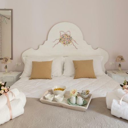 نابولي La Maison Romantique المظهر الخارجي الصورة
